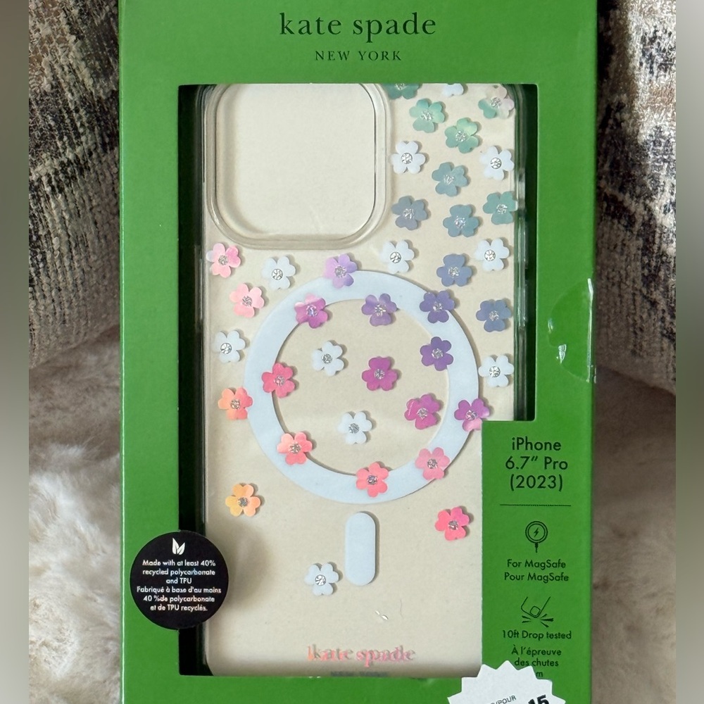 🌷Kate Spade Scattered Flowers MagSafe iPhone 15 Pro Max Phone Case